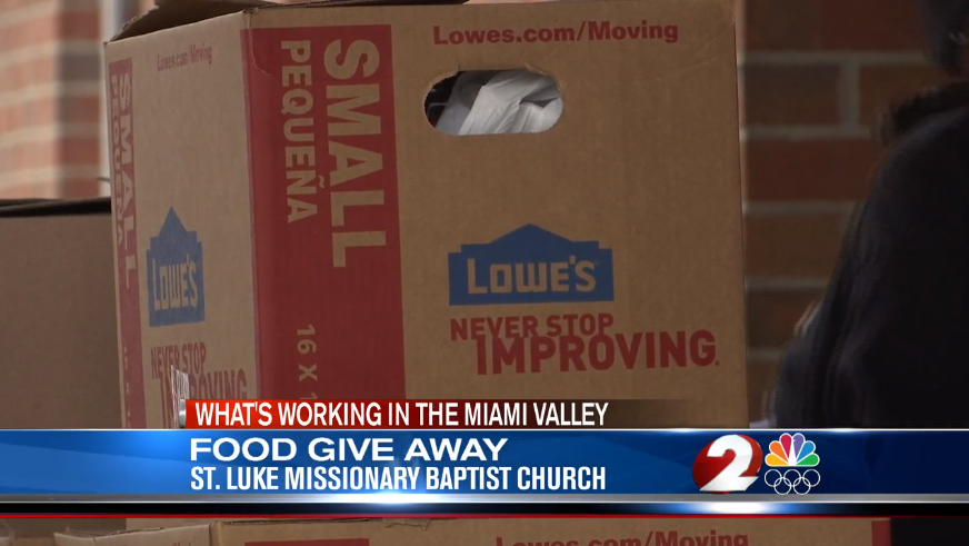St. Luke Missionary Baptist Church hands free Thanksgiving meals